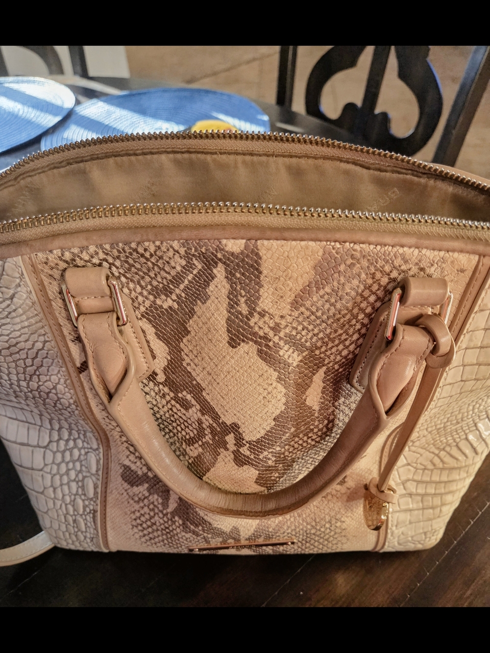 Brahmin Taupe and Cream Snake-Texture Crossbody Satchel/Crossbody - Picture 3 of 16